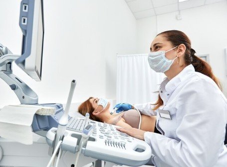 Best Obs Gynae Centre in Chirag Delhi